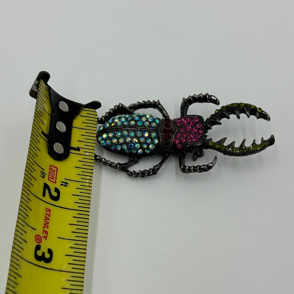 Vibrant Rhinestone Insect Brooch - Picture 9 of 10